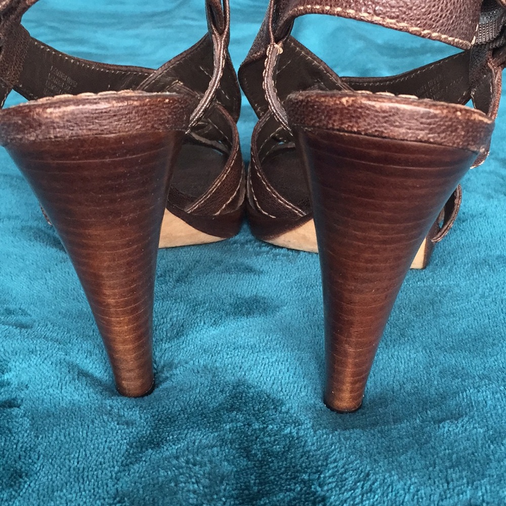 Banana Republic high heels size 7 - Picture 3 of 4
